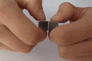 Jak oddělit silné magnety [FOTO, VIDEO]