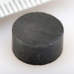 Feritový magnet válec 10x5 mm - Y30BH