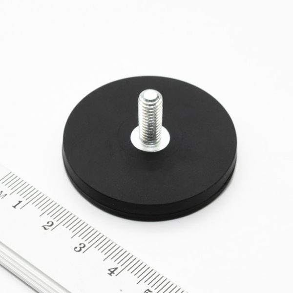 Magnet v pouzdře s vnějším závitem 43x6 mm pogumovaný