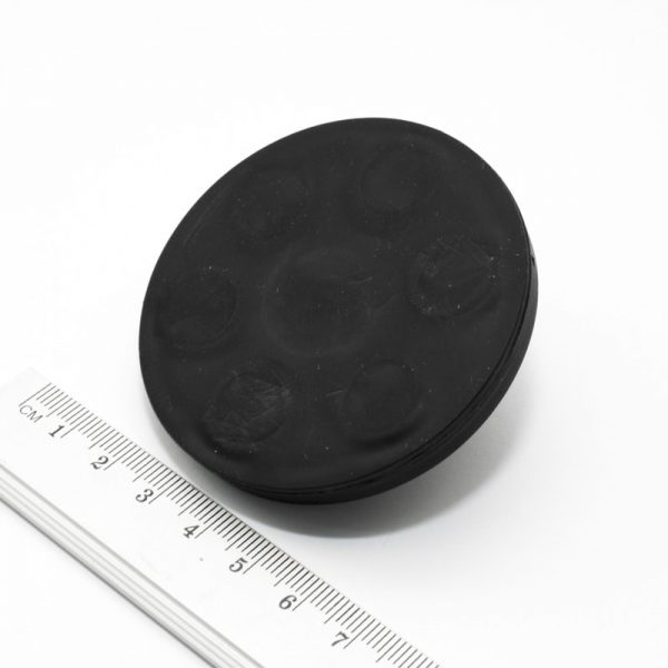 Magnet v pouzdře s vnějším závitem 66x8,5 mm pogumovaný