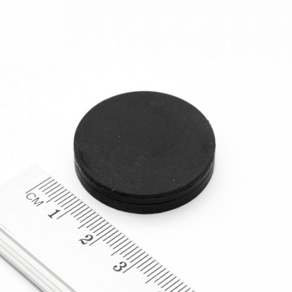 Magnet v pouzdře s vnitřním závitem 31x6 mm pogumovaný