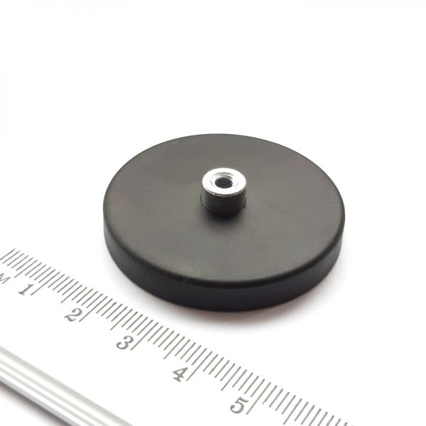 Magnet v pouzdře s vysunutým vnitřním závitem 43x6 mm pogumovaný