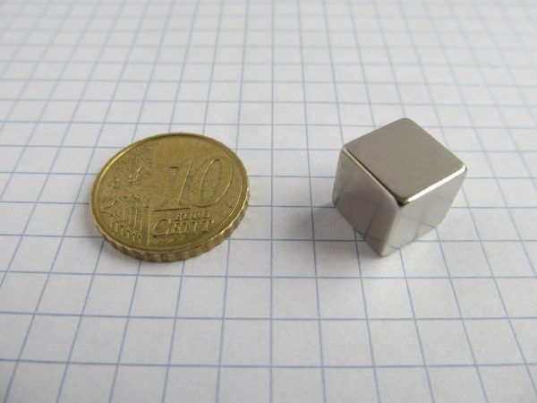 Neodymový magnet kostka 10x10x10 mm - N38