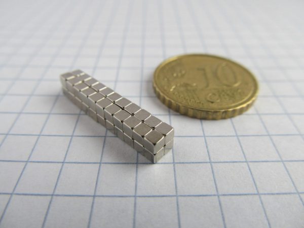 Neodymový magnet kostka 2x2x2 mm - N38