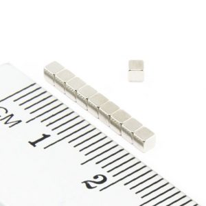 Neodymový magnet kostka 2x2x2 mm - N38