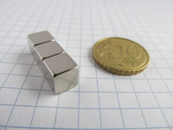 Neodymový magnet kostka 7x7x7 mm - N52