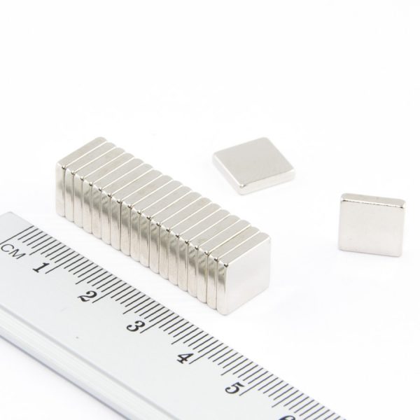 Neodymový magnet kvádr 10x10x2 mm - N38