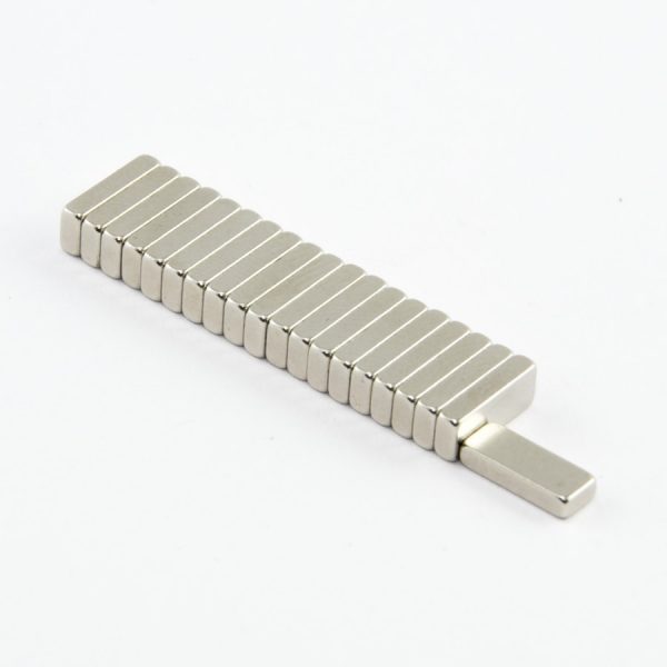 Neodymový magnet kvádr 10x4x2 mm - N52