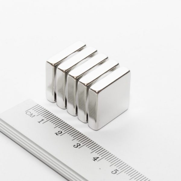 Neodymový magnet kvádr 20x20x5 mm - N38