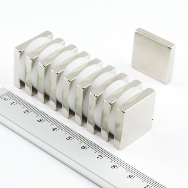 Neodymový magnet kvádr 25x25x5 mm - N38