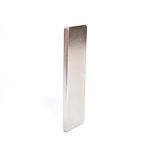 Neodymový magnet kvádr 30x10x1,5 mm -N38