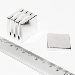 Neodymový magnet kvádr 30x30x5 mm - N38