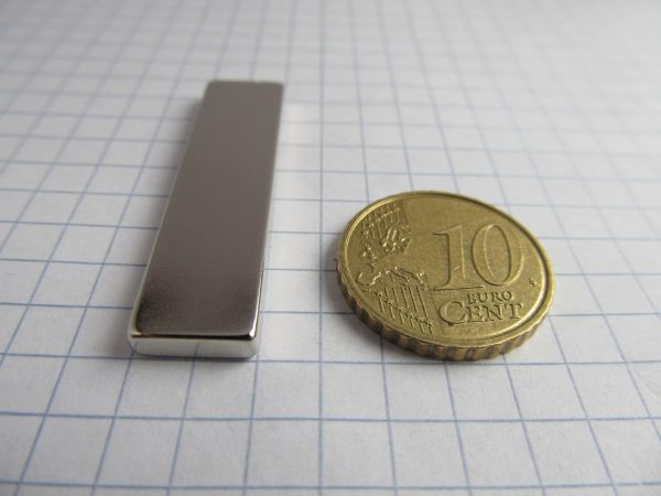 Neodymový magnet kvádr 40x10x3 mm - N38