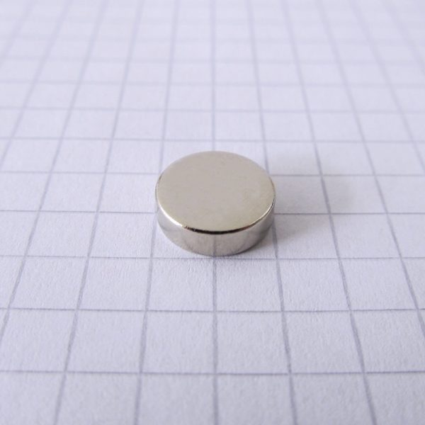 Neodymový magnet válec 10x2,7 mm - N25