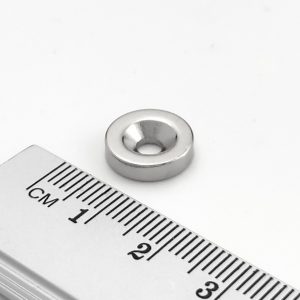 Neodymový magnet válec 12x3 mm s dírou M3 (jižní pól na straně s prohlubní) - N38