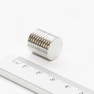 Neodymový magnet válec 14x1,5 mm Zn - N35