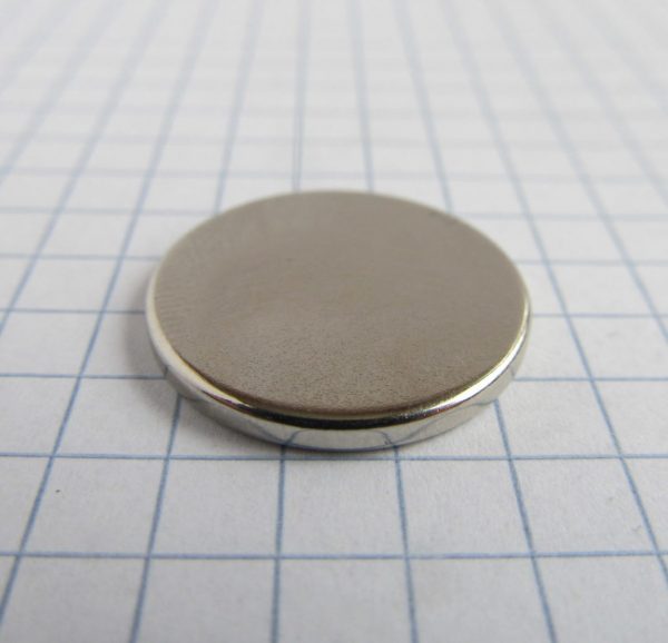 Neodymový magnet válec 20x2 mm - N38