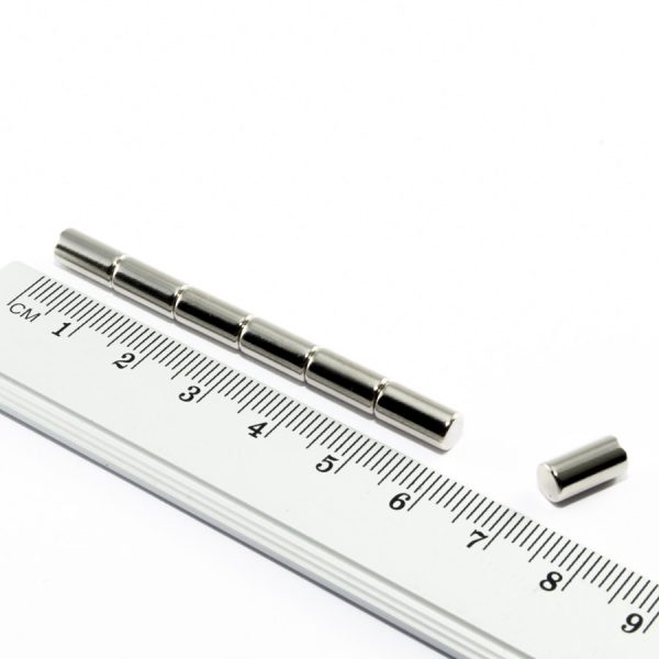 Neodymový magnet válec 5x10 mm - N38