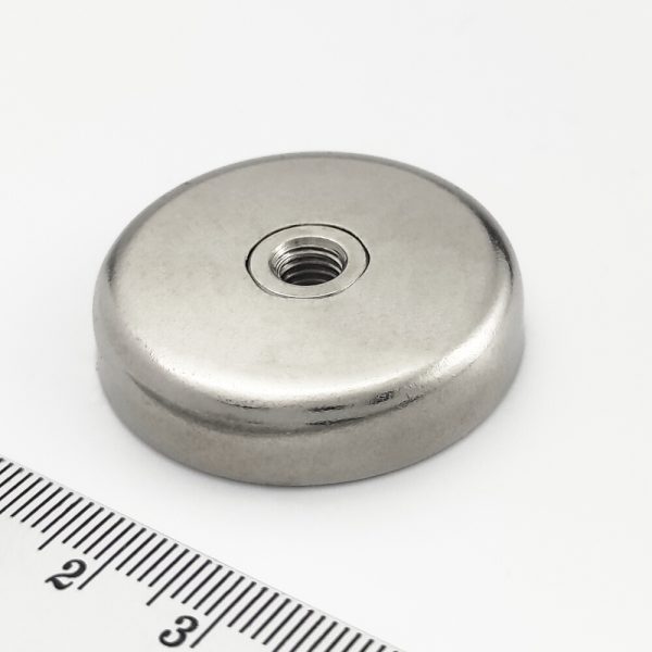 Magnet v pouzdře se závitem přes celý magnet 36x8 mm