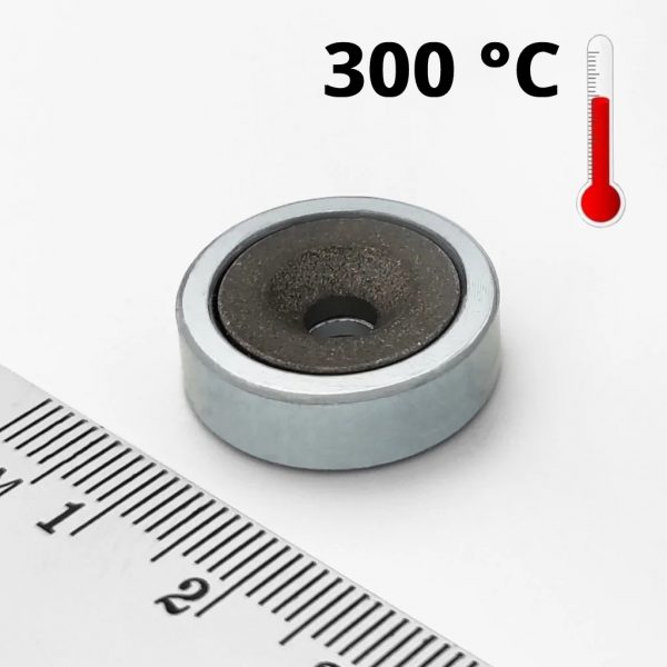 Magnet v pouzdře s dírou pro šroub 20×6 mm (SmCo)