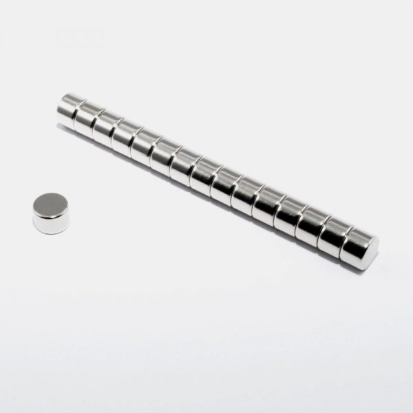 Neodymový magnet válec 6x4 mm - N38