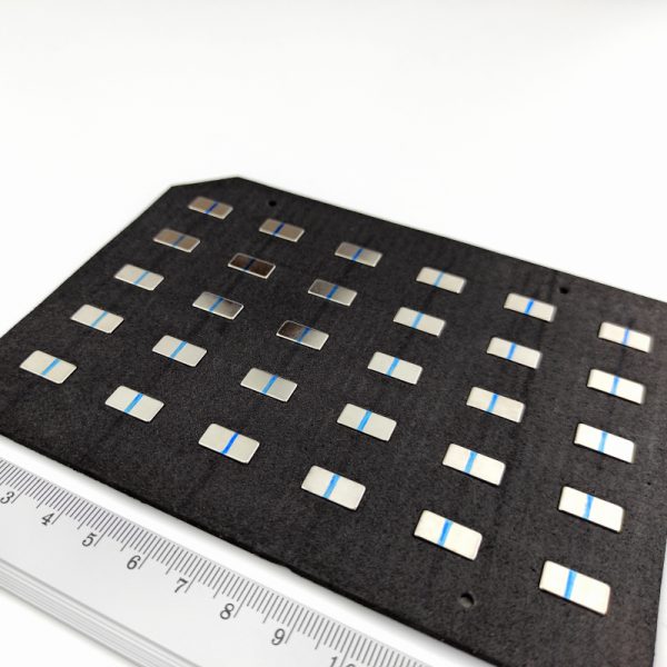Neodýmový magnet kvádr 12x6,2x3 mm se samolepkou