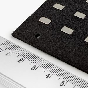 Neodýmový magnet kvádr 8x4x3 mm se samolepkou - N48