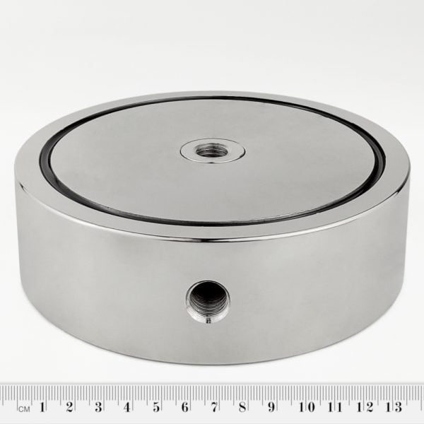 Magnet v pouzdře se závitem přes celý magnet 135x40 mm oboustranný