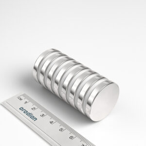 neodymový magnet válec 30x5 mm