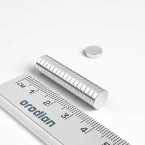 neodymový magnet válec 8x2 mm